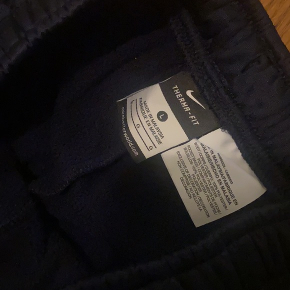 Nike Thermafit Black pants - Picture 4 of 4